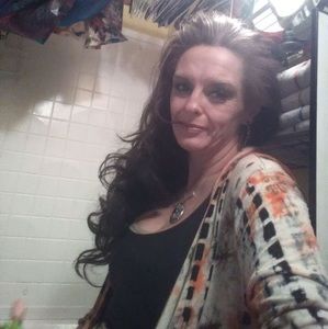 Meet your Posher, Julie denise